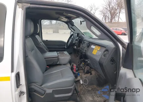 2014 Ford F-250 Xl z USA, uszkodzony, nr VIN 1FT7X2B62EEB37345